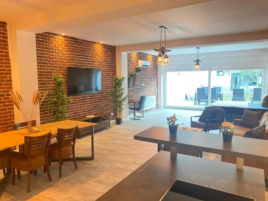 Luxurioese Loft Mit Garten Naehe Duesseldorf Messe Κρέφελντ Εξωτερικό φωτογραφία